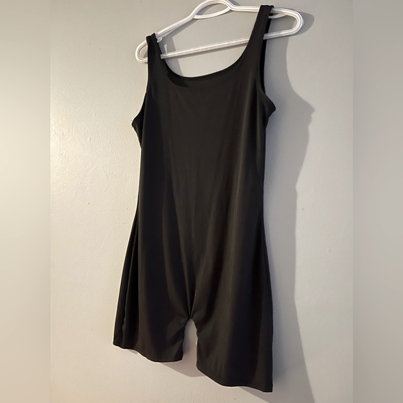 OQQ Yoga Romper with square neck ribbed size L black never worn - Picture 7 of 8